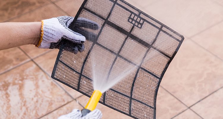 nettoyer le filtre climatisation